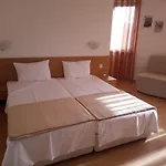 Family Bellehouse Pensionat 3*
