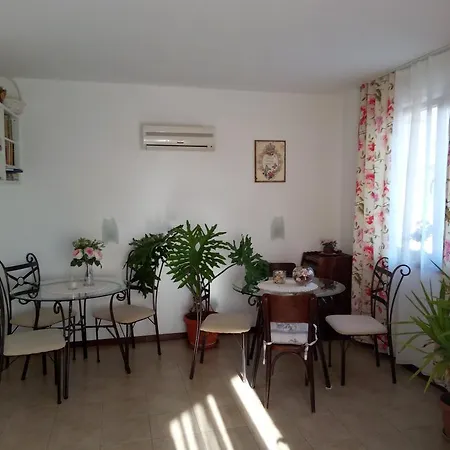 Family Bellehouse 3* Chernomorets