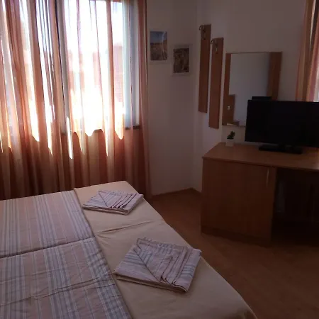 Guest house Family Bellehouse 3*