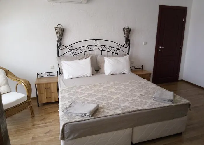 Πανσιόν Family Bellehouse Τσερνομόρετς