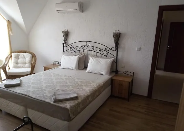 Family Bellehouse 게스트하우스 체르노모레츠