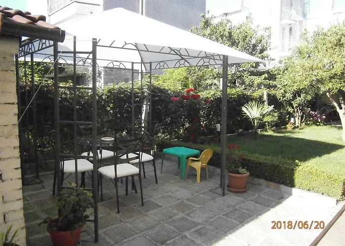 게스트하우스 Family Bellehouse 체르노모레츠