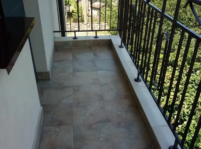 게스트하우스 Family Bellehouse 3*